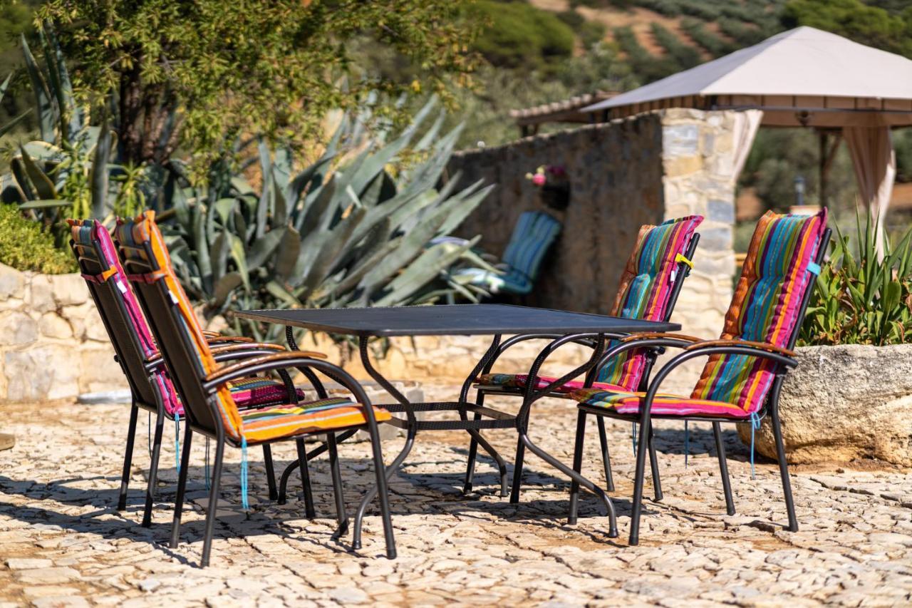 Hacienda La Buena Vida B&B En Appartementen Algarinejo 외부 사진